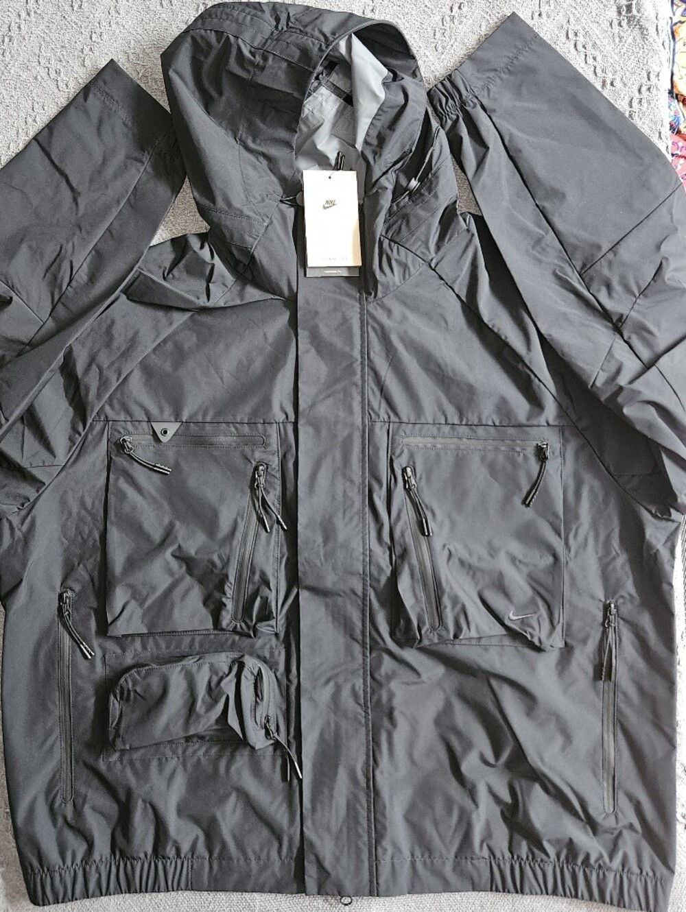 New Men's Nike Jacket